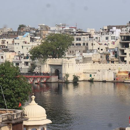Hotel Shiv Palace Udaipur Buitenkant foto
