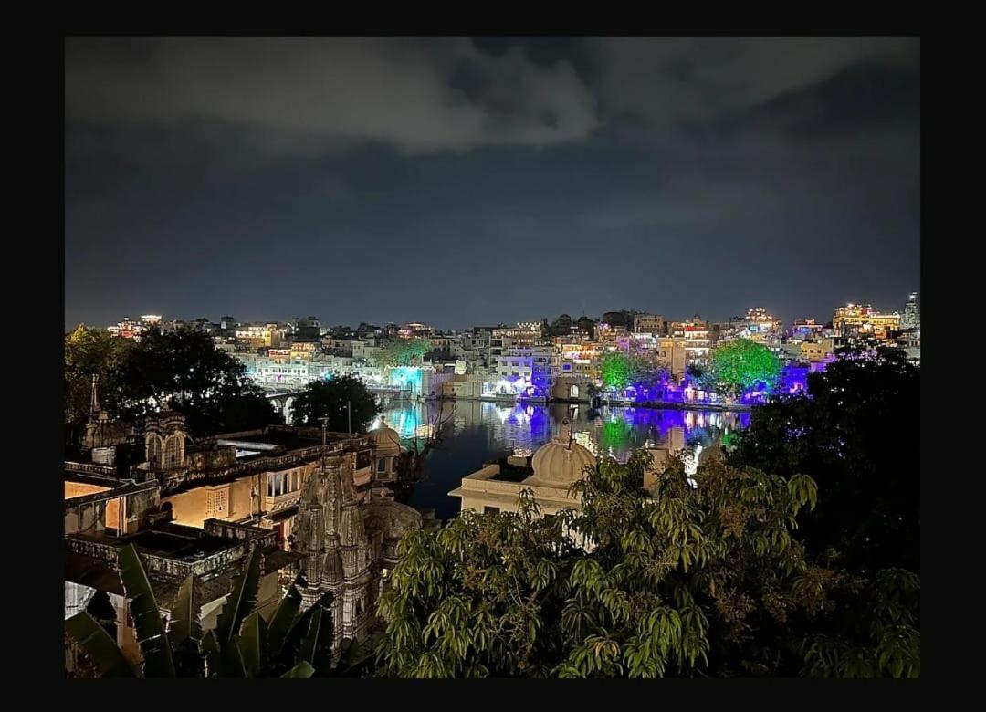 Hotel Shiv Palace Udaipur Buitenkant foto