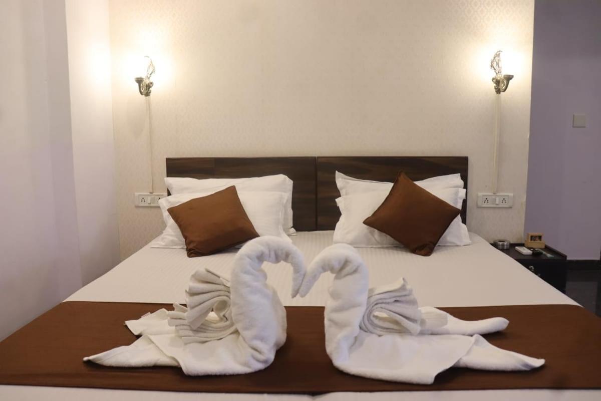 Hotel Shiv Palace Udaipur Buitenkant foto