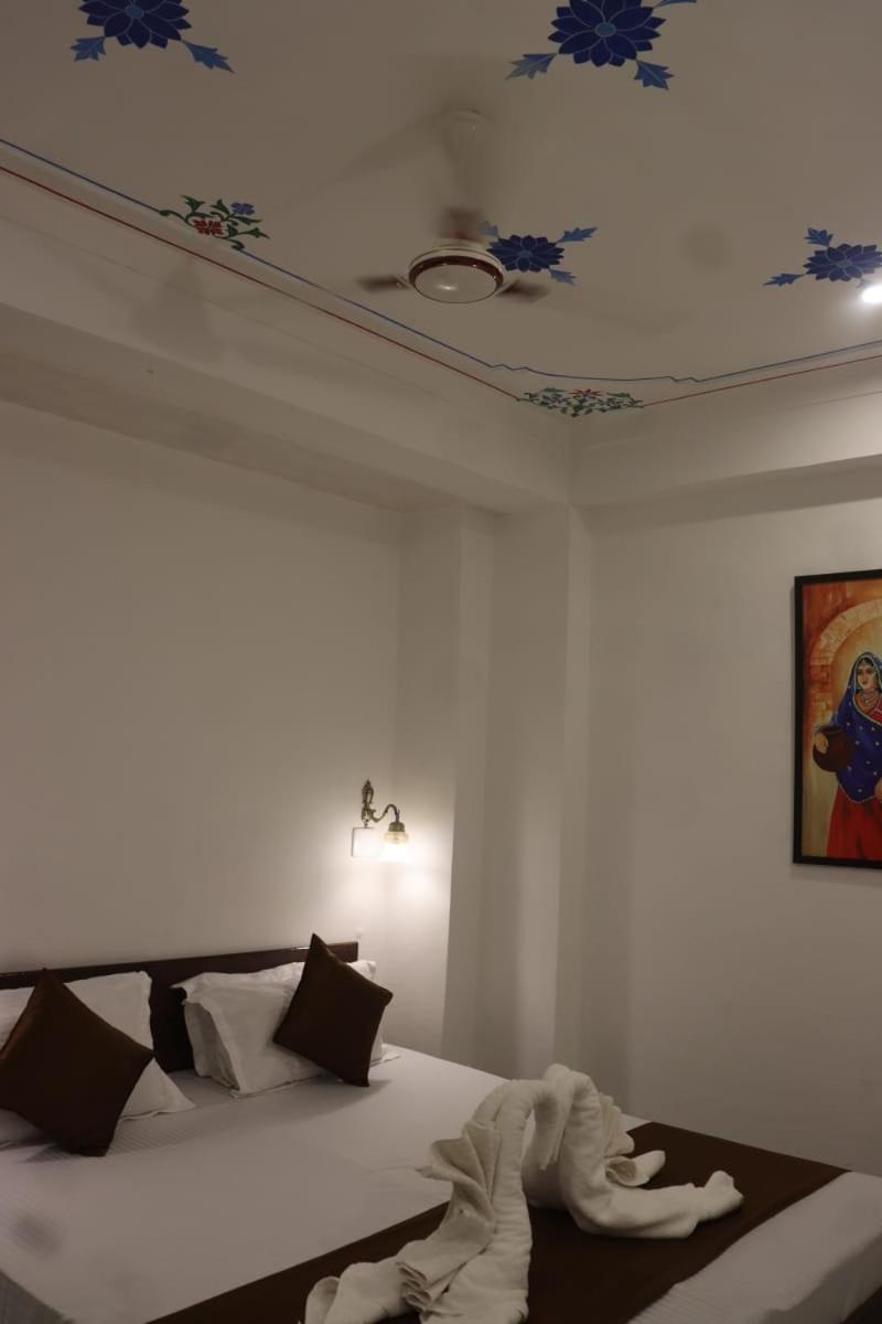 Hotel Shiv Palace Udaipur Buitenkant foto