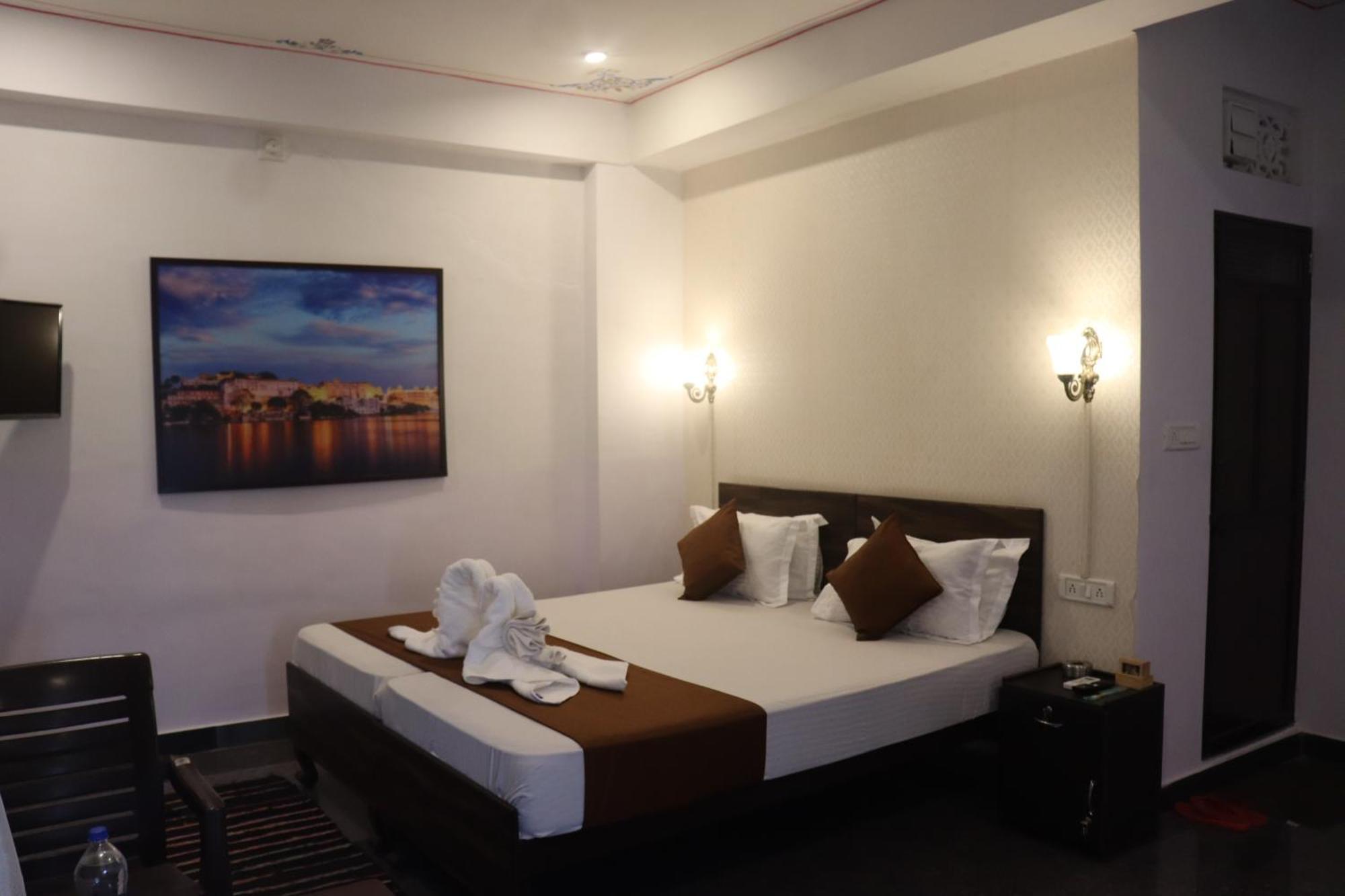 Hotel Shiv Palace Udaipur Kamer foto