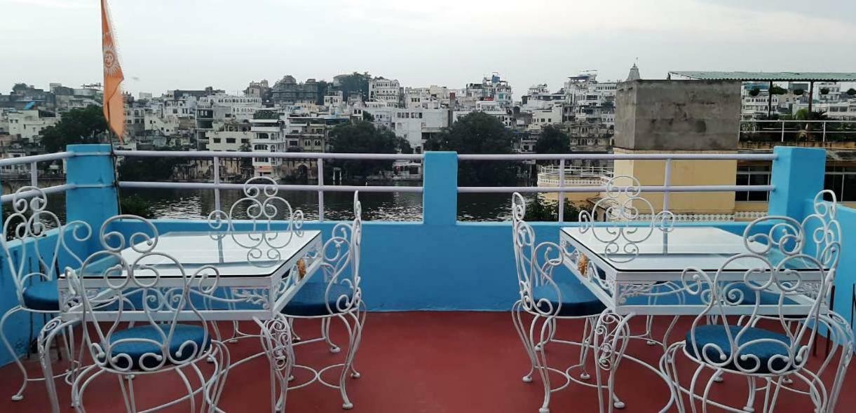Hotel Shiv Palace Udaipur Buitenkant foto