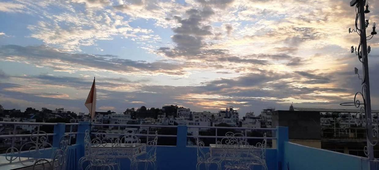 Hotel Shiv Palace Udaipur Buitenkant foto
