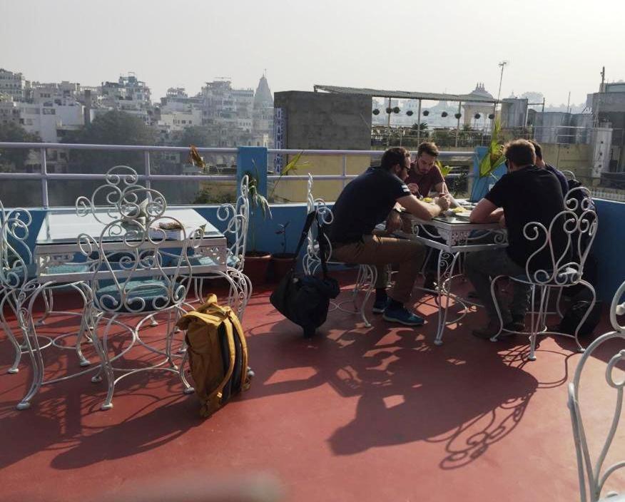 Hotel Shiv Palace Udaipur Buitenkant foto
